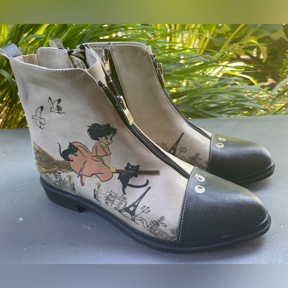 Studio Ghibli Kiki’s Delivery Service Boots - Picture 2 of 7
